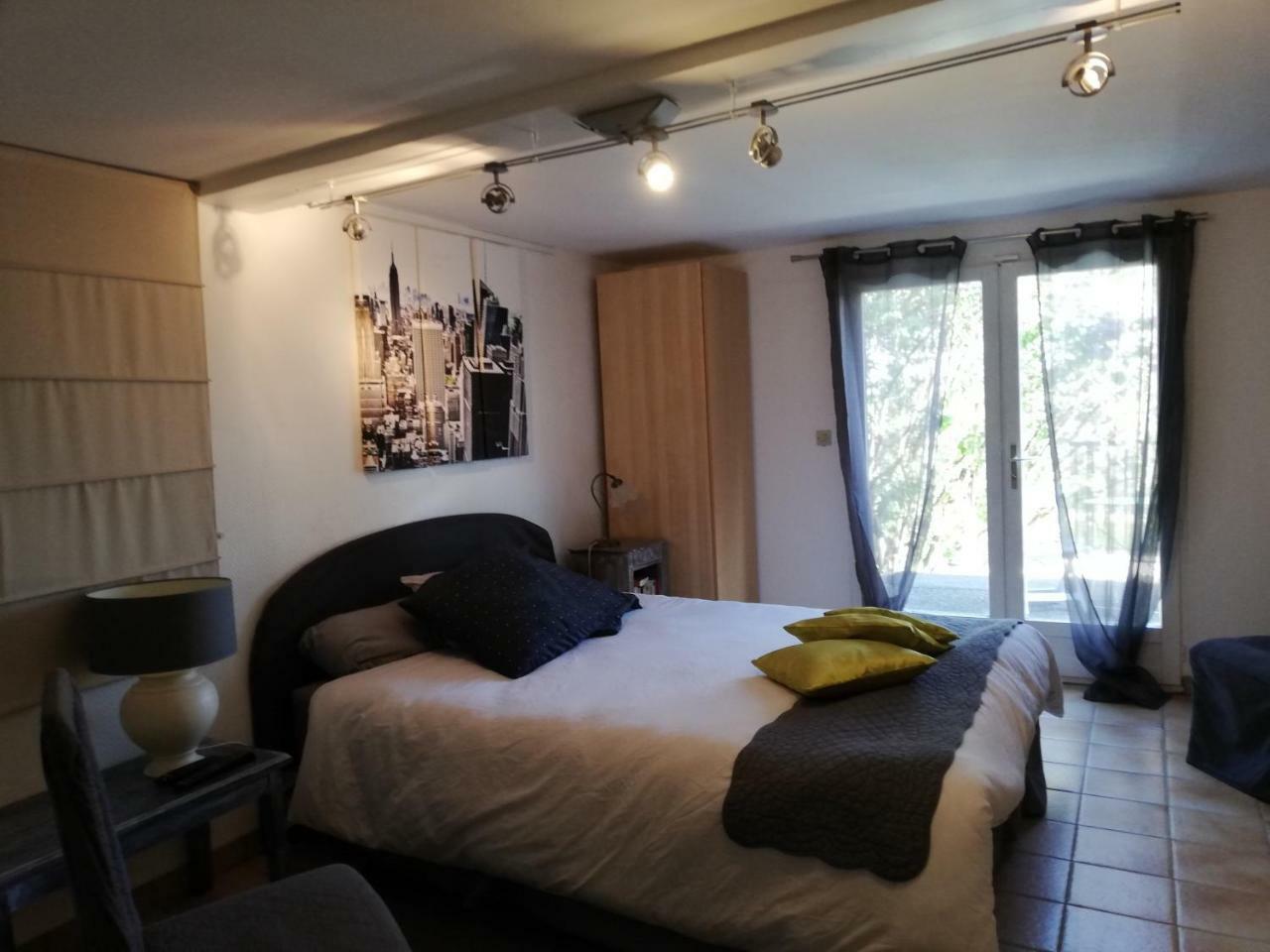 La Fargette Bed & Breakfast Saint-Fargeau-Ponthierry Exterior photo